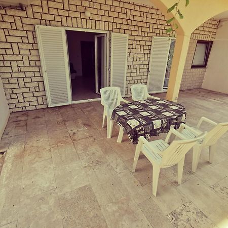 Haus Maro Apartment Supetarska Draga Phòng bức ảnh