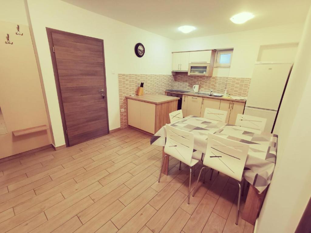 Haus Maro Apartment Supetarska Draga Ngoại thất bức ảnh